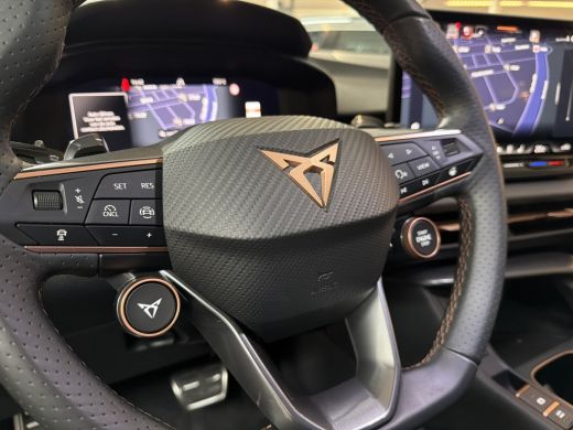 CUPRA Terramar 1.5 eTSI 150PK DSG BUSINESS HEAD-UP/NAVI/CAMERA/LEDER/MATRIX ActivLease financial lease