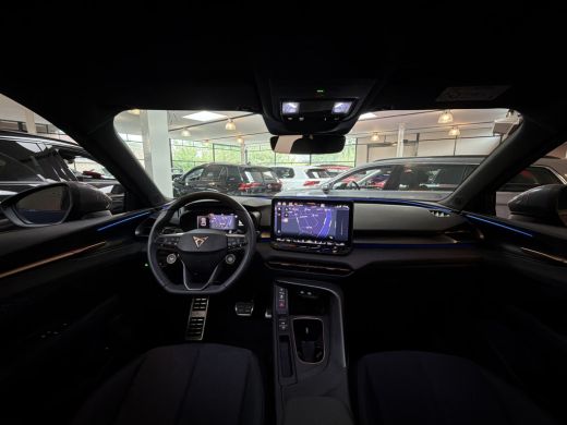 CUPRA Terramar 1.5 eTSI 150PK DSG BUSINESS HEAD-UP/NAVI/CAMERA/LEDER/MATRIX ActivLease financial lease