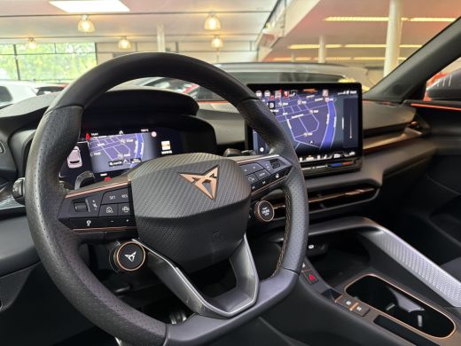 CUPRA Terramar 1.5 eTSI 150PK DSG BUSINESS HEAD-UP/NAVI/CAMERA/LEDER/MATRIX ActivLease financial lease