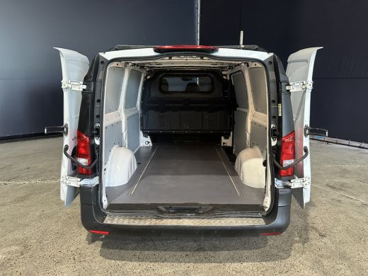 Mercedes-Benz Vito 116 CDI 164pk L2H1 Euro6 Airco | Cruisecontrol | Parkeersensoren Stoelverwarming, Bijrijdersbank ActivLease financial lease