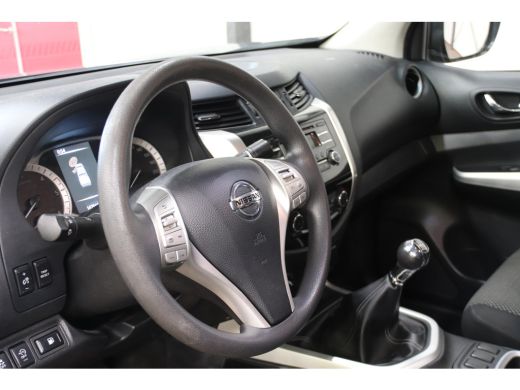 Nissan Navara 2.3 dCi PICK UP 4X4 3500KG trekvermogen Nissan NAVARA 2.3 dCi PICK UP 4X4 ActivLease financial lease