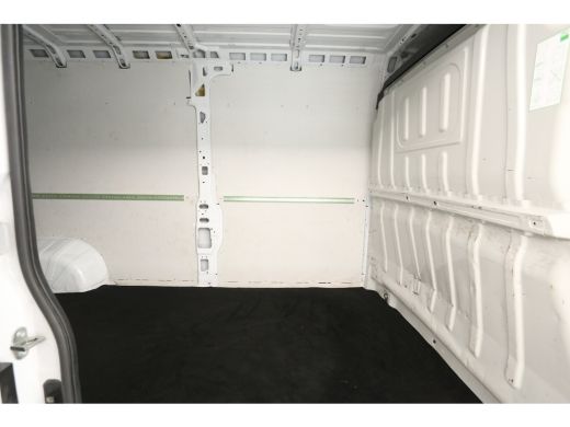 Opel Movano 2.2D 140PK L3H2 3.5t | Clima | Camera | Carplay | Cruise | 3 Zits | Parkeersensoren ActivLease financial lease