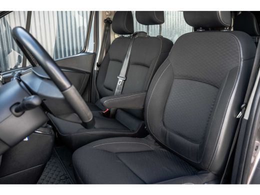 Opel Vivaro 1.6 CDTI L2H1 | 125PK | DC 6-Zits | Camera | Cruise | Airco | Trekhaak ActivLease financial lease