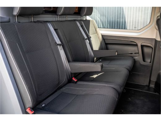 Opel Vivaro 1.6 CDTI L2H1 | 125PK | DC 6-Zits | Camera | Cruise | Airco | Trekhaak ActivLease financial lease