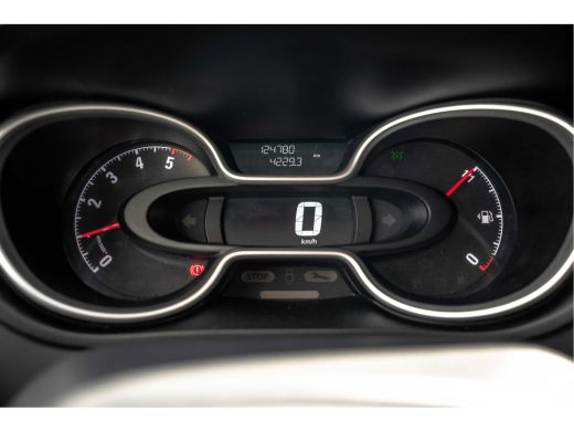 Opel Vivaro 1.6 CDTI L2H1 | 125PK | DC 6-Zits | Camera | Cruise | Airco | Trekhaak ActivLease financial lease