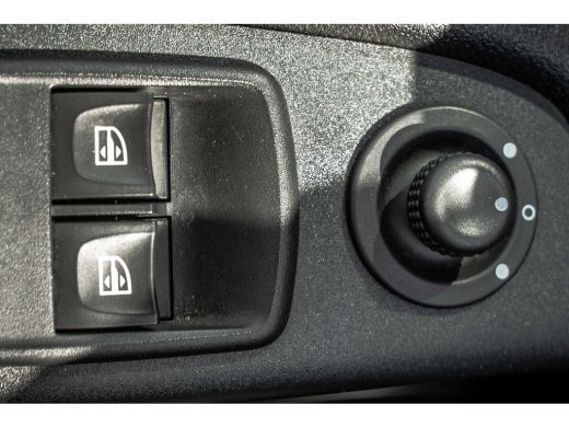 Opel Vivaro 1.6 CDTI L2H1 | 125PK | DC 6-Zits | Camera | Cruise | Airco | Trekhaak ActivLease financial lease
