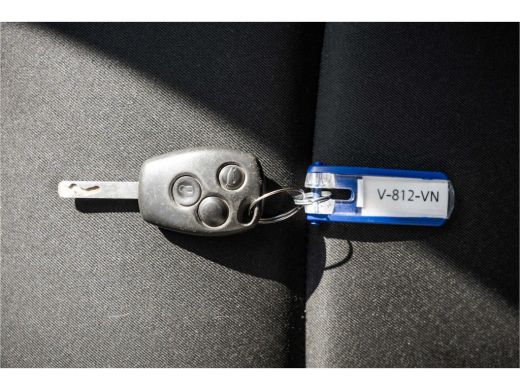 Opel Vivaro 1.6 CDTI L2H1 | 125PK | DC 6-Zits | Camera | Cruise | Airco | Trekhaak ActivLease financial lease