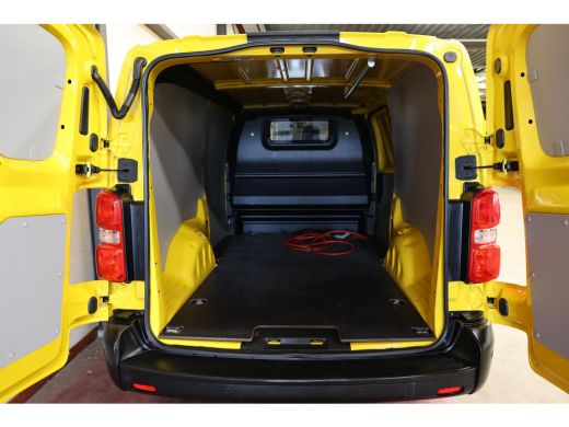 Opel Vivaro-e L3H1 EXTRA LANG Edition 50 kWh ActivLease financial lease