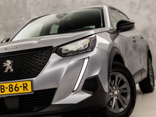 Peugeot 2008 1.2 PureTech Sport 131Pk Automaat (APPLE CARPLAY, GROOT NAVI, LM VELGEN, SPORTSTOELEN, PARKEERSEN... ActivLease financial lease