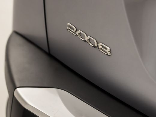 Peugeot 2008 1.2 PureTech Sport 131Pk Automaat (APPLE CARPLAY, GROOT NAVI, LM VELGEN, SPORTSTOELEN, PARKEERSEN... ActivLease financial lease
