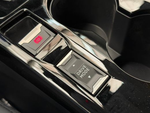 Peugeot 208 Allure | Elektrische parkeerrem | Extra getinte achterste zijruiten en achterruit | Extra getinte... ActivLease financial lease