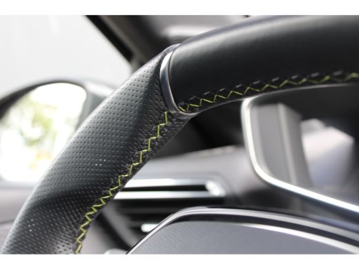 Peugeot e-208 EV GT 350 50 kWh | Fase 3 laden | Navigatie | Camera | Full LED | NL auto | Apple carplay | 78.00... ActivLease financial lease