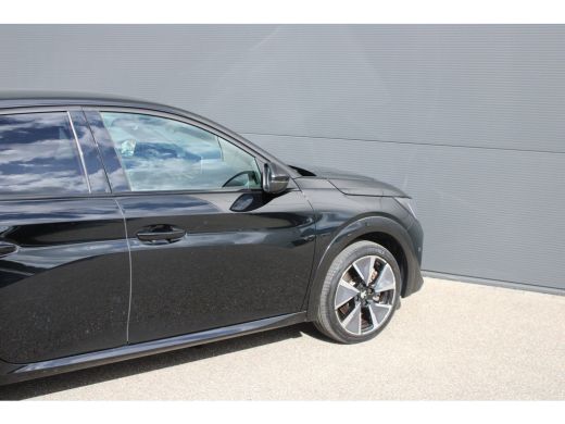 Peugeot e-208 EV GT 350 50 kWh | Fase 3 laden | Navigatie | Camera | Full LED | NL auto | Apple carplay | 78.00... ActivLease financial lease