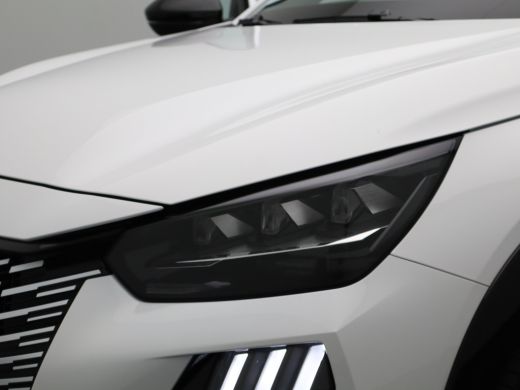 Peugeot e-208 EV GT 51 kWh 96% SOH | Warmtepomp | Cruise Control | Camera | Navigatie | Apple Caprlay/Android A... ActivLease financial lease