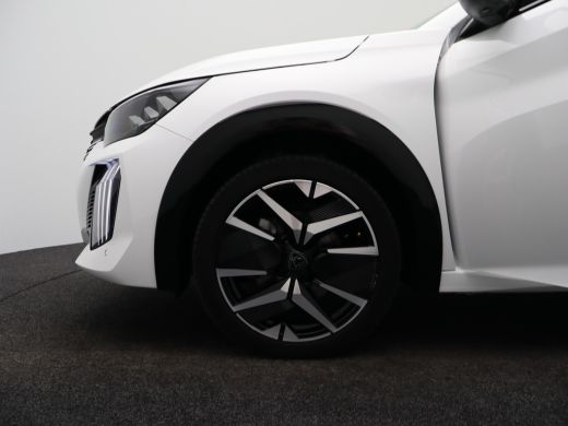 Peugeot e-208 EV GT 51 kWh 96% SOH | Warmtepomp | Cruise Control | Camera | Navigatie | Apple Caprlay/Android A... ActivLease financial lease
