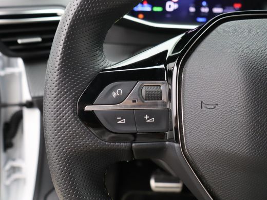 Peugeot e-208 EV GT 51 kWh 96% SOH | Warmtepomp | Cruise Control | Camera | Navigatie | Apple Caprlay/Android A... ActivLease financial lease