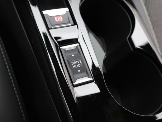 Peugeot e-208 EV GT 51 kWh 96% SOH | Warmtepomp | Cruise Control | Camera | Navigatie | Apple Caprlay/Android A... ActivLease financial lease