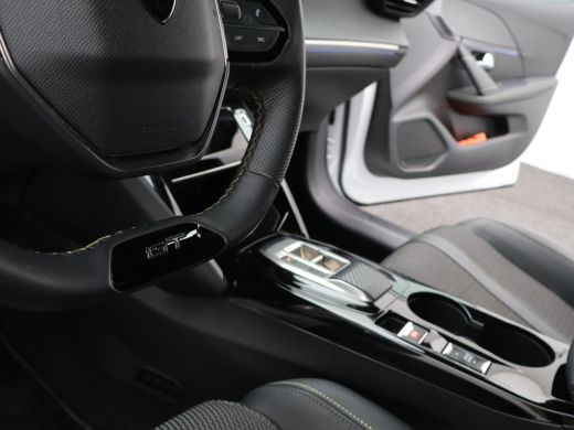 Peugeot e-208 EV GT 51 kWh 96% SOH | Warmtepomp | Cruise Control | Camera | Navigatie | Apple Caprlay/Android A... ActivLease financial lease