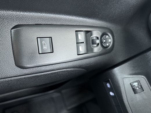 Peugeot Partner 1.5 BlueHDi 130 EAT8 S&S L1 | Achteruitrijcamera | Airco (automatisch) | Apple Carplay/Android Au... ActivLease financial lease