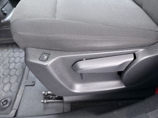 Peugeot Partner 1.5 BlueHDi 130 EAT8 S&S L1 | Achteruitrijcamera | Airco (automatisch) | Apple Carplay/Android Au... ActivLease financial lease