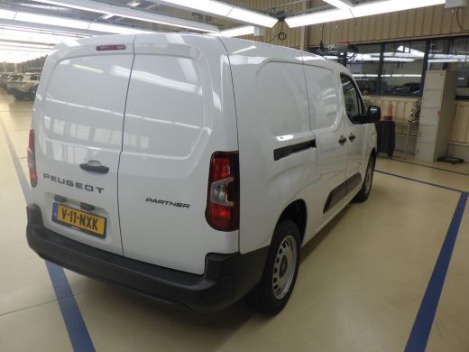 Peugeot Partner L2 1.5 100 PK 8 JAAR GARANTIE | 10"SCHERM + DRAADLOOS CARPLAY | BETIMMERING LAADRUIMTE ActivLease financial lease