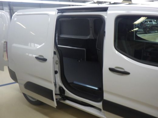 Peugeot Partner L2 1.5 100 PK 8 JAAR GARANTIE | 10"SCHERM + DRAADLOOS CARPLAY | BETIMMERING LAADRUIMTE ActivLease financial lease