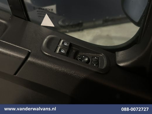Renault Master 2.3 dCi 180pk L2H2 Euro6 Airco | Camera | Navigatie | LM Velgen | Cruisecontrol | LED Sidebars, 2... ActivLease financial lease