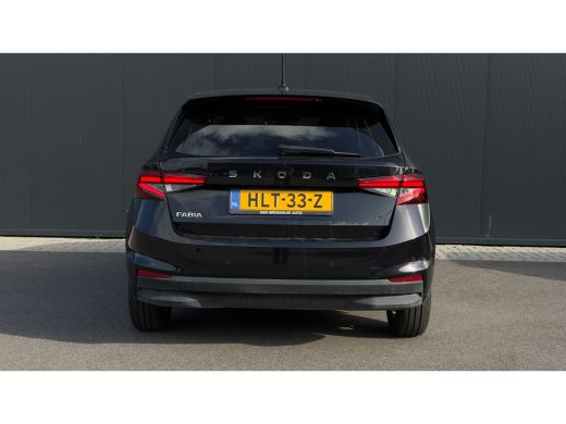 Skoda Fabia 95pk 1.0 TSI Selection | Parkeersensoren Achter | Carplay | Keyless Start | 15" | ActivLease financial lease