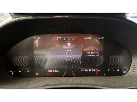 Skoda Fabia 95pk 1.0 TSI Selection | Parkeersensoren Achter | Carplay | Keyless Start | 15" | ActivLease financial lease