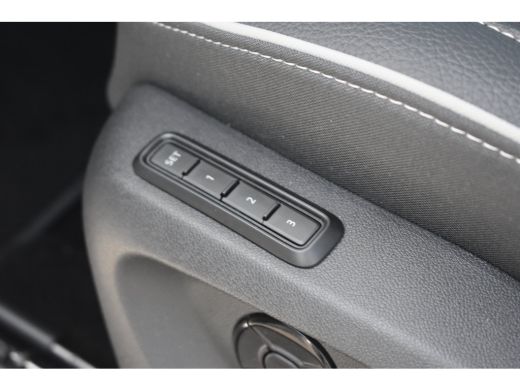 Skoda Kodiaq Sportline Business | SCHUIFDAK | STOEL+STUUR VERW. | ELEK.STOELEN | TREKHAAK | ADAPT.CRUISE | 3-Z... ActivLease financial lease