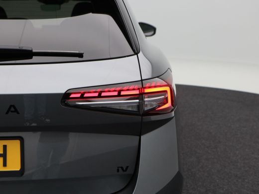 Skoda Superb Combi 1.5 TSi 204 Pk PHEV Sportline Business | Trekhaak | Carplay | Canton Audio | Head-up Displa... ActivLease financial lease