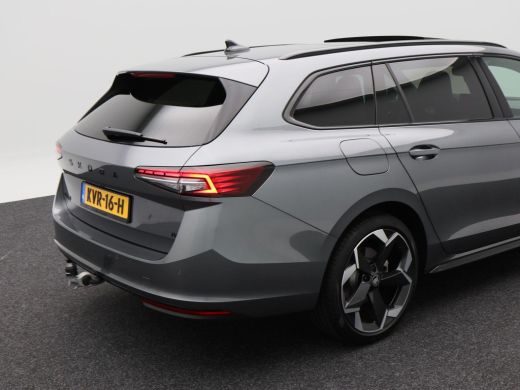 Skoda Superb Combi 1.5 TSi 204 Pk PHEV Sportline Business | Trekhaak | Carplay | Canton Audio | Head-up Displa... ActivLease financial lease