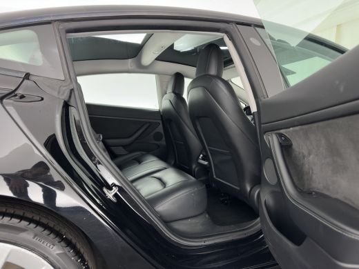 Tesla Model 3 RWD 60 kWh [3-Fase-11kW ] {SoH-88%} (INCL-BTW) Aut. *PANO | LEATHER | KEYLESS | FULL-LED | MEMORY... ActivLease financial lease
