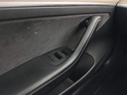 Tesla Model 3 RWD 60 kWh [3-Fase-11kW ] {SoH-88%} (INCL-BTW) Aut. *PANO | LEATHER | KEYLESS | FULL-LED | MEMORY... ActivLease financial lease