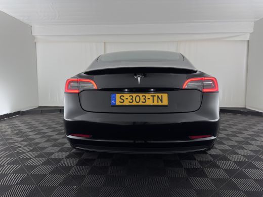 Tesla Model 3 RWD 60 kWh [3-Fase-11kW ] {SoH-88%} (INCL-BTW) Aut. *PANO | LEATHER | KEYLESS | FULL-LED | MEMORY... ActivLease financial lease