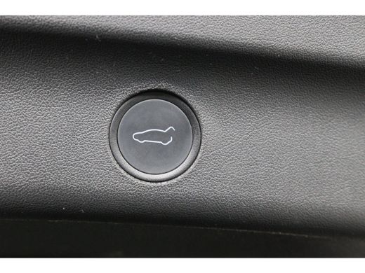 Tesla Model Y Long Range AWD 75 kWh | SOH 93% | Trekhaak | Leder | Pano | Camera | Stoel/Stuurverwarming | Crui... ActivLease financial lease