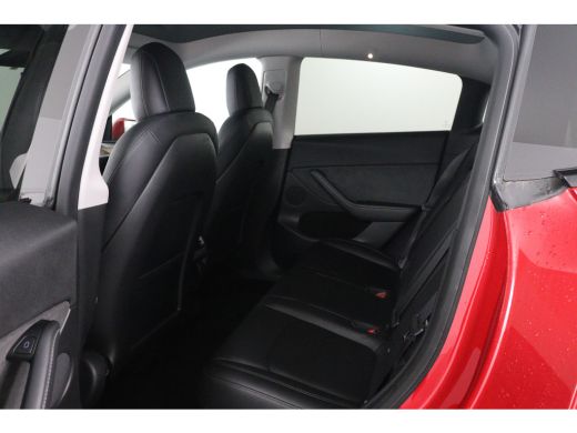 Tesla Model Y Long Range AWD 75 kWh | SOH 93% | Trekhaak | Leder | Pano | Camera | Stoel/Stuurverwarming | Crui... ActivLease financial lease