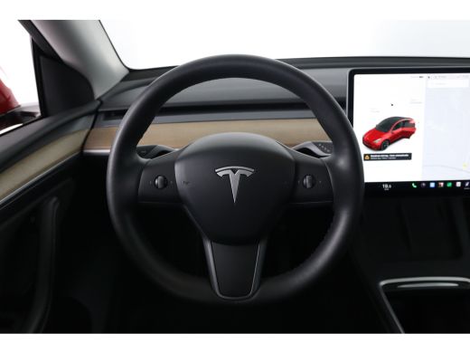 Tesla Model Y Long Range AWD 75 kWh | SOH 93% | Trekhaak | Leder | Pano | Camera | Stoel/Stuurverwarming | Crui... ActivLease financial lease