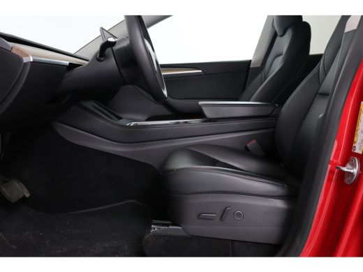 Tesla Model Y Long Range AWD 75 kWh | SOH 93% | Trekhaak | Leder | Pano | Camera | Stoel/Stuurverwarming | Crui... ActivLease financial lease