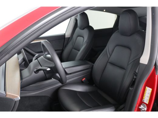 Tesla Model Y Long Range AWD 75 kWh | SOH 93% | Trekhaak | Leder | Pano | Camera | Stoel/Stuurverwarming | Crui... ActivLease financial lease