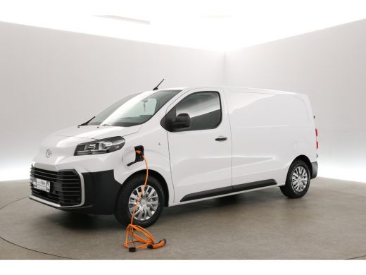 Toyota ProAce 75 kWh L2H1 Long Range | NIEUW | Snelladen | SOH 97% | Virtual | Airco | Camera | Cruise | 3 Zits... ActivLease financial lease