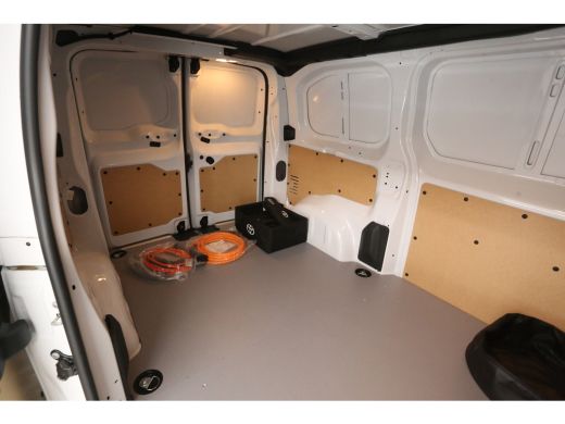 Toyota ProAce 75 kWh L2H1 Long Range | NIEUW | Snelladen | SOH 97% | Virtual | Airco | Camera | Cruise | 3 Zits... ActivLease financial lease