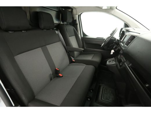 Toyota ProAce 75 kWh L2H1 Long Range | Snelladen | SOH 99% | Airco | Cruise | 3 Zits | Carplay | Parkeersens. ActivLease financial lease