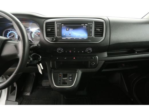 Toyota ProAce 75 kWh L2H1 Long Range | Snelladen | SOH 99% | Airco | Cruise | 3 Zits | Carplay | Parkeersens. ActivLease financial lease