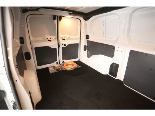 Toyota ProAce 75 kWh L2H1 Long Range | Snelladen | SOH 99% | Airco | Cruise | 3 Zits | Carplay | Parkeersens. ActivLease financial lease