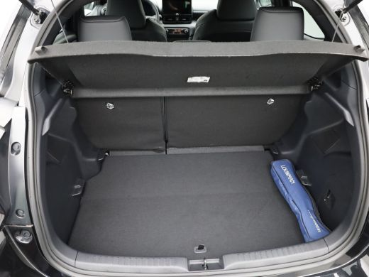 Toyota Yaris 1.5 Hybrid 130 Executive | BSM | Parkeersensoren V&A | Stoel & Stuur verw. | Prijs Rijklaar!! ActivLease financial lease