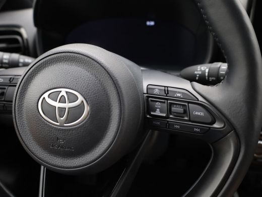 Toyota Yaris 1.5 Hybrid 130 Executive | BSM | Parkeersensoren V&A | Stoel & Stuur verw. | Prijs Rijklaar!! ActivLease financial lease