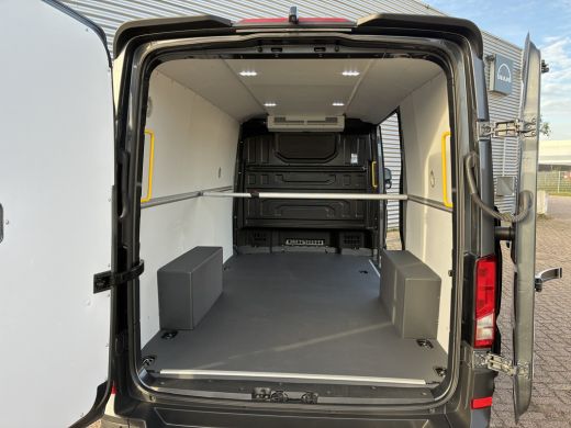 Volkswagen Crafter 177PK L3H2 &bull; Indium Grey &bull; Black Styling Package &bull; FULL OPTION ActivLease financial lease