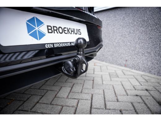 Volkswagen Golf Life Edition eHybrid | 'App-Connect' draadloze smartphone integratie | Achteruitrijcamera (Rear V... ActivLease financial lease