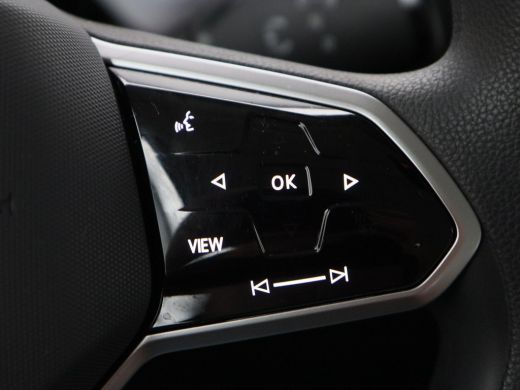 Volkswagen ID. Buzz Pro 86 kWh 286 Pk LWB 7 Persoons | Cruise Control | CarPlay | Climatronic | Navigatie | 19 Inch |... ActivLease financial lease